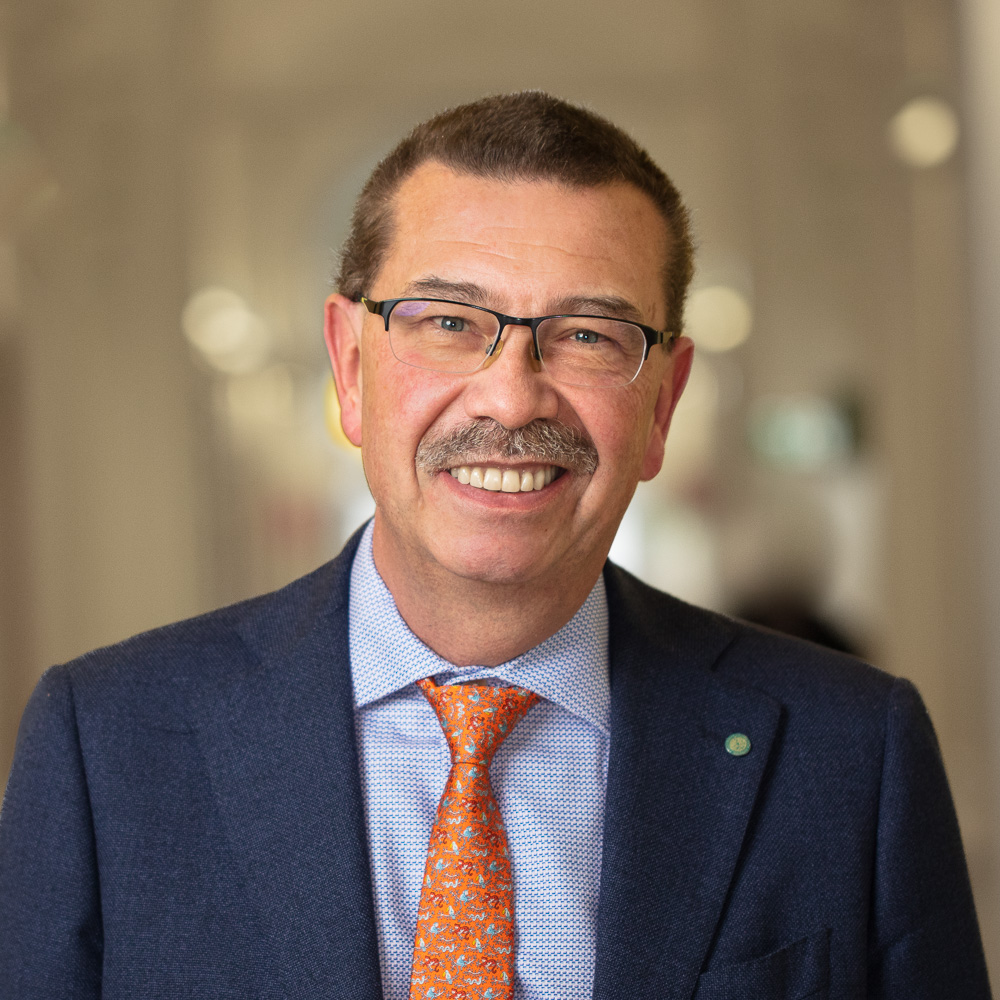Prof. Erich Brenner